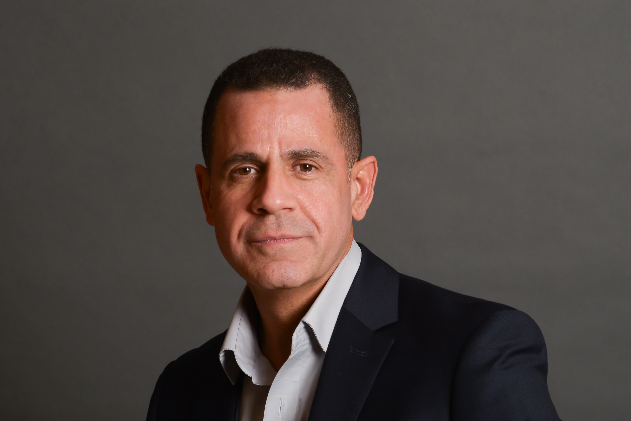 George Hinestrosa — veteran-led marketing, consulting & AI
